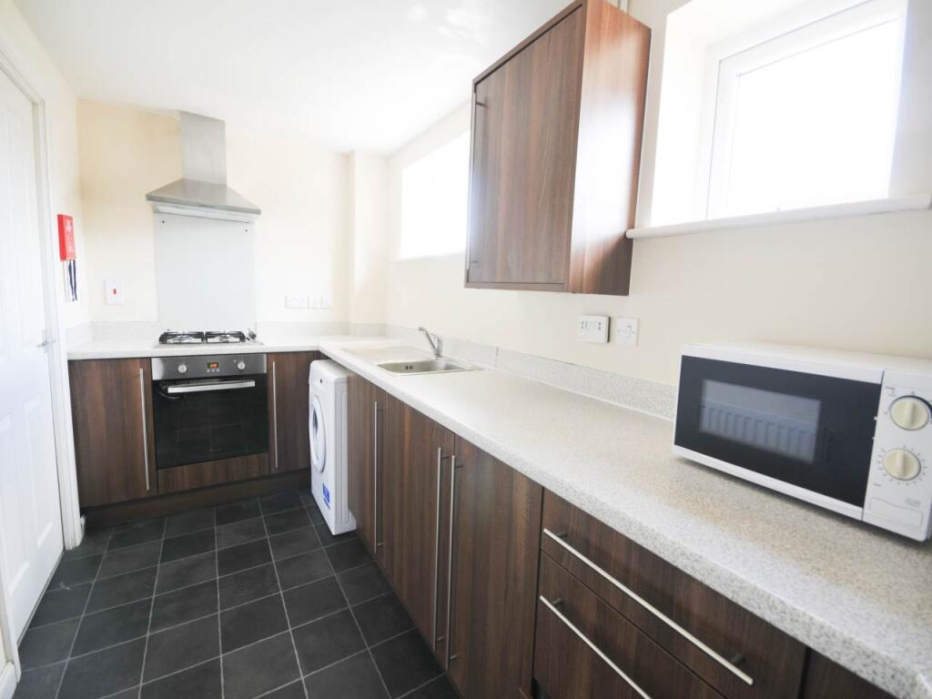 Additional image 3 of Aviation Avenue, Hatfield, Hertfordshire