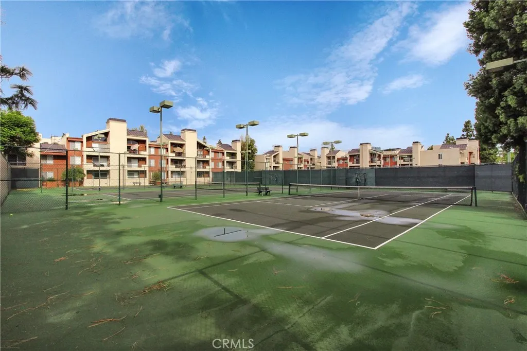 Property image for 5545 Canoga Avenue Unit 320, Woodland Hills, CA 91367