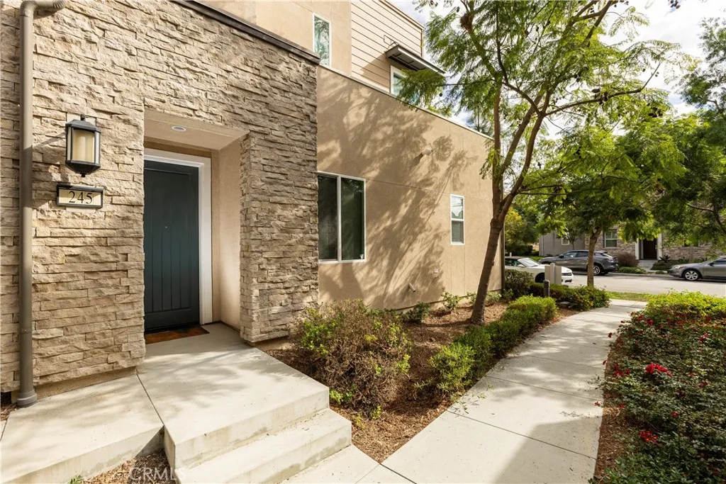 Additional image 2 of 245 Follyhatch, Irvine, CA 92618