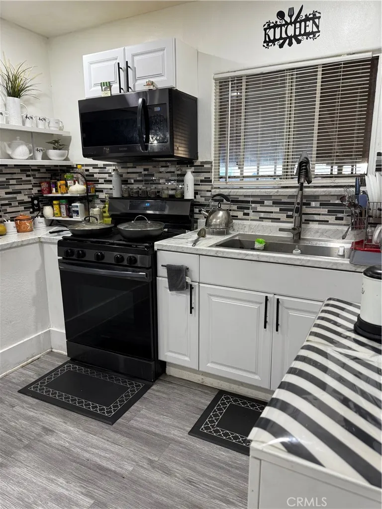 Additional image 19 of 800 W 97th St, Los Angeles, CA 90044