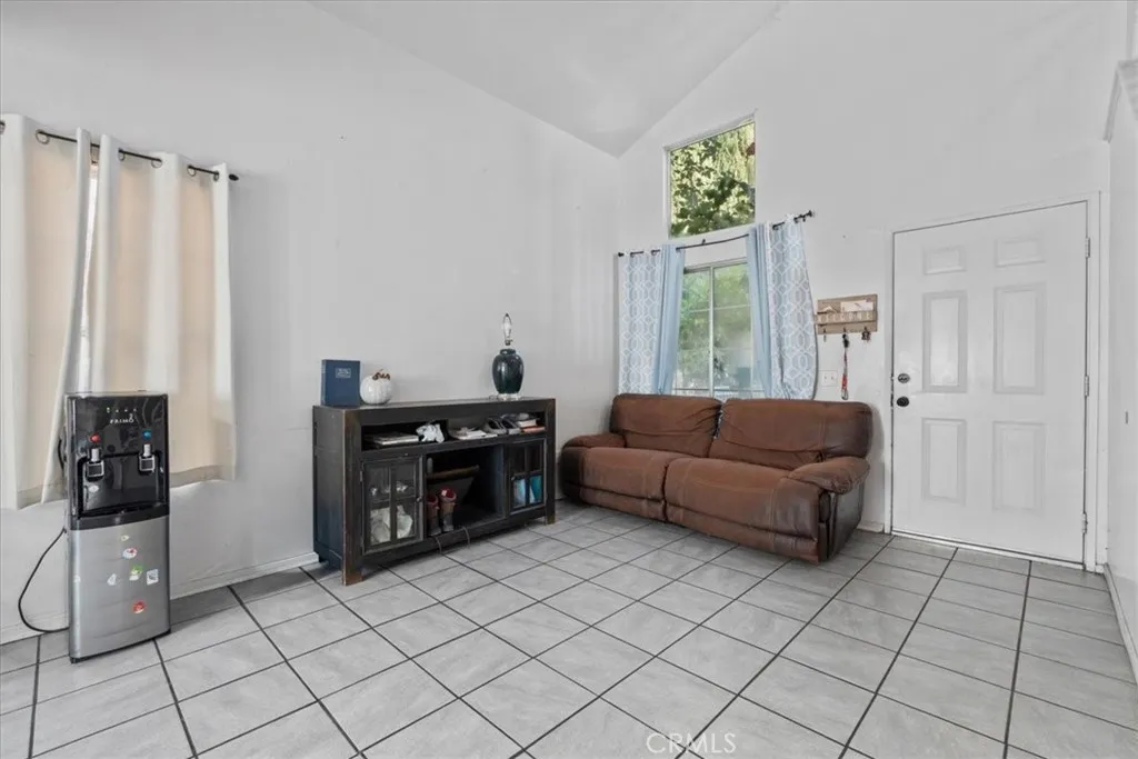 Additional image 49 of 829 Award Dr, Colton, CA 92324