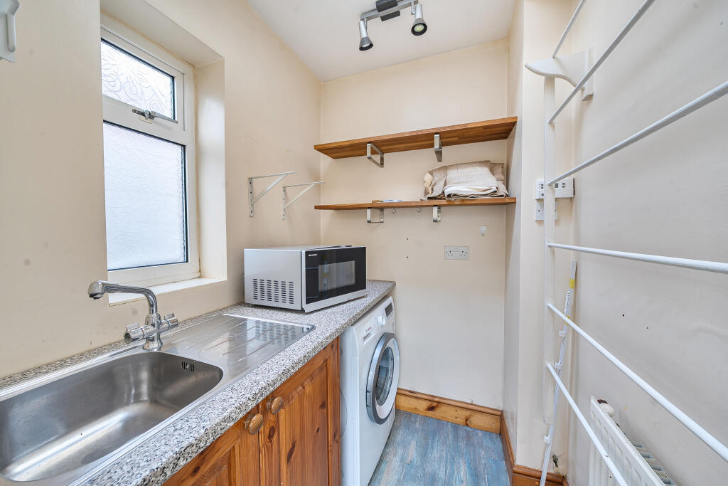 Additional image 13 of The Close, Harpenden, AL5