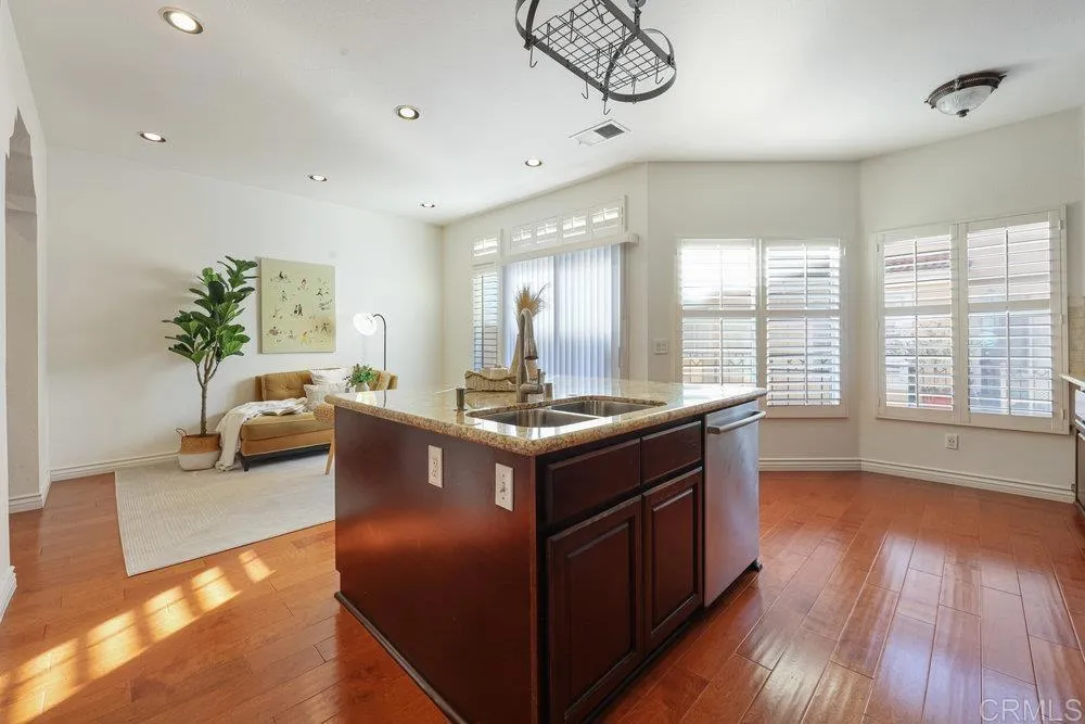 Additional image 57 of 7125 Calabria Court Unit D, San Diego, CA 92122