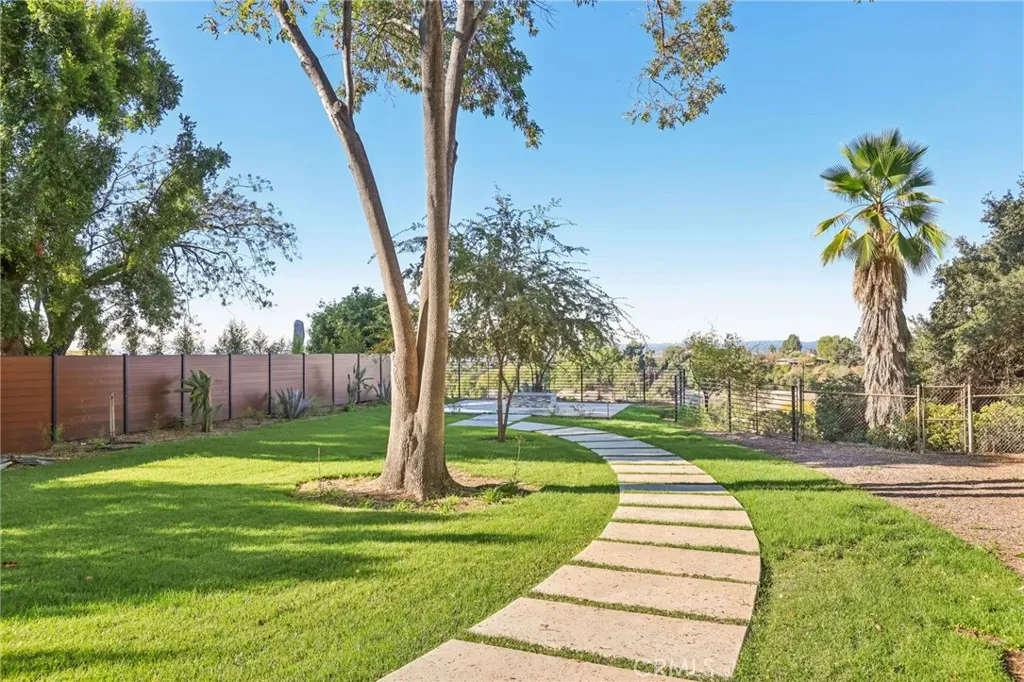 Additional image 39 of 700 Norunbega Drive, Monrovia, CA 91016