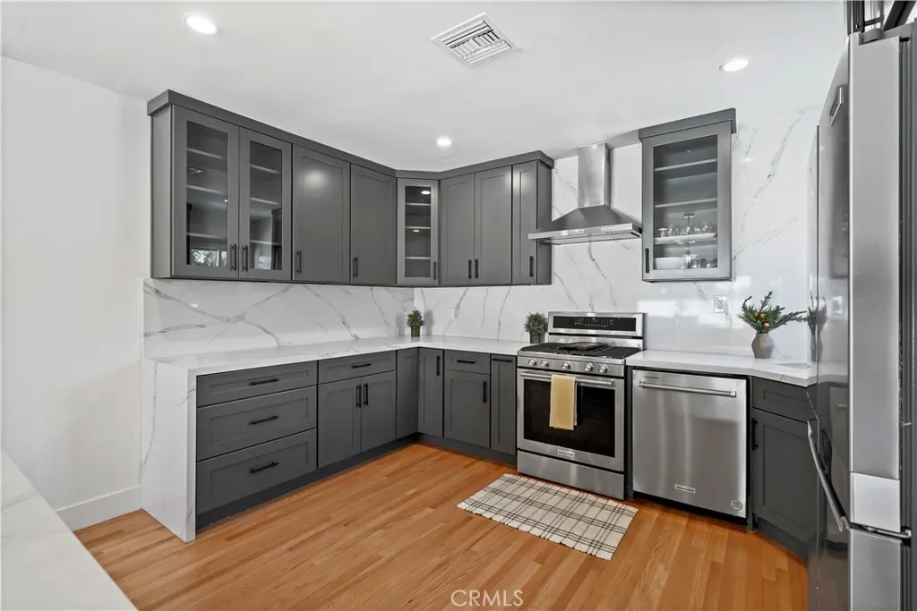 Additional image 7 of 11330 Blix Street, West Toluca Lake, CA 91602