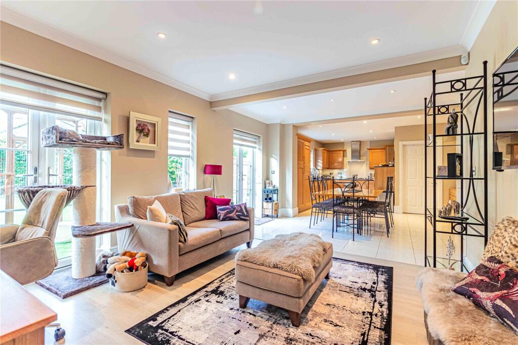 Additional image 28 of Beningfield Drive, St. Albans, Hertfordshire, AL2