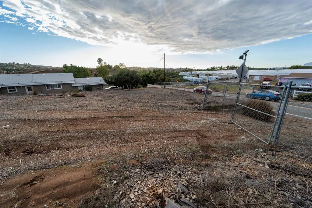 Additional image 59 of 291 Osborne Street, Vista, CA 92084