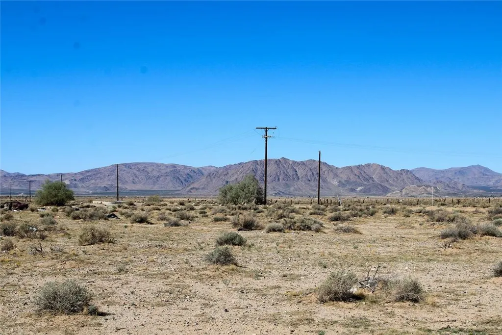 Additional image 7 of 35999 Granite Road, Lucerne Valley, CA 92356