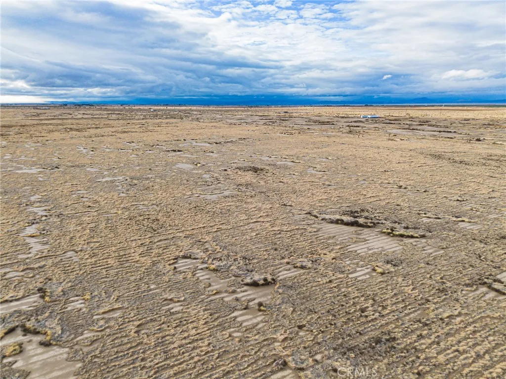 Additional image 22 of 10000 E 87th Street, Lancaster, CA 93535