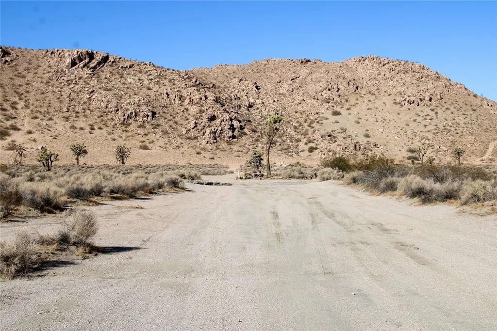 Additional image 22 of 20999 Bella Vista Drive, El Mirage, CA 92301