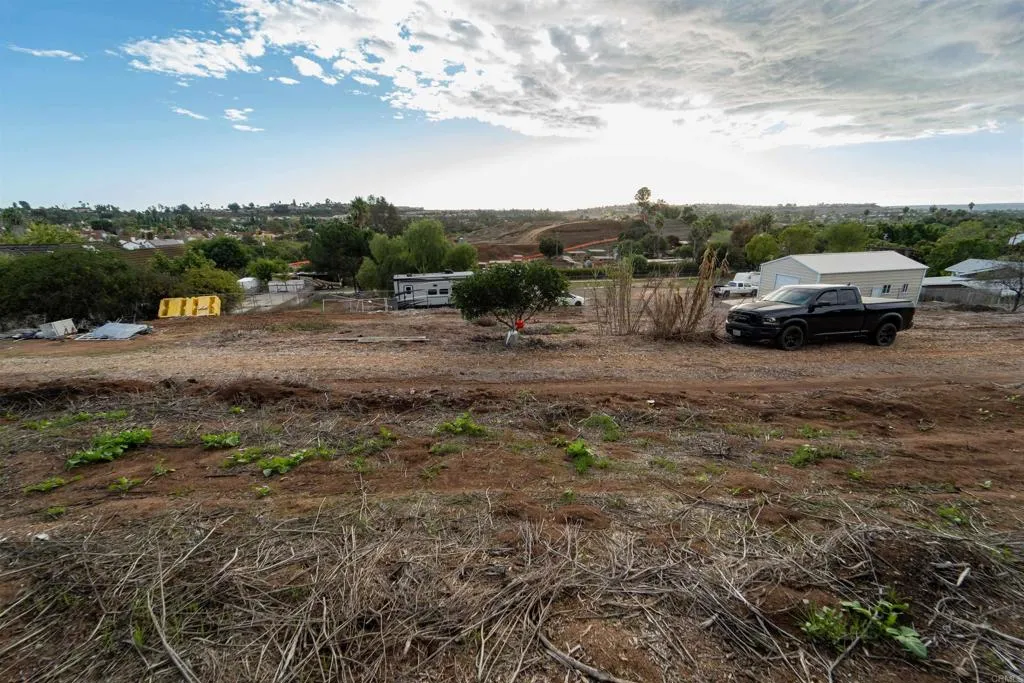 Additional image 43 of 291 Osborne Street, Vista, CA 92084