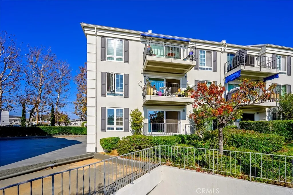 Additional image 30 of 300 Cagney Lane Unit 102, Newport Beach, CA 92663