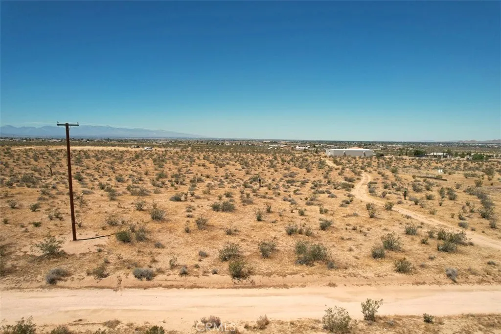Additional image 3 of 38 Japatul Rd, Apple Valley, CA 92307