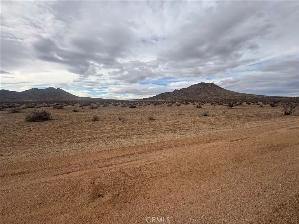 Additional image 16 of Comanche, Apple Valley, CA 92307