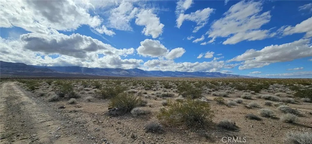 Additional image 11 of 800 Donaldson Road, Lucerne Valley, CA 92356
