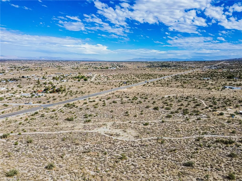 Additional image 19 of 30002 263rd, Llano, CA 93544