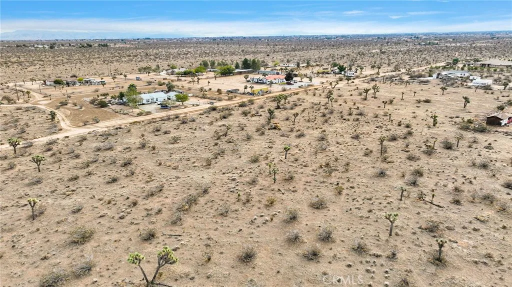 Additional image 10 of 12432 La Mirada Road, Phelan, CA 92371