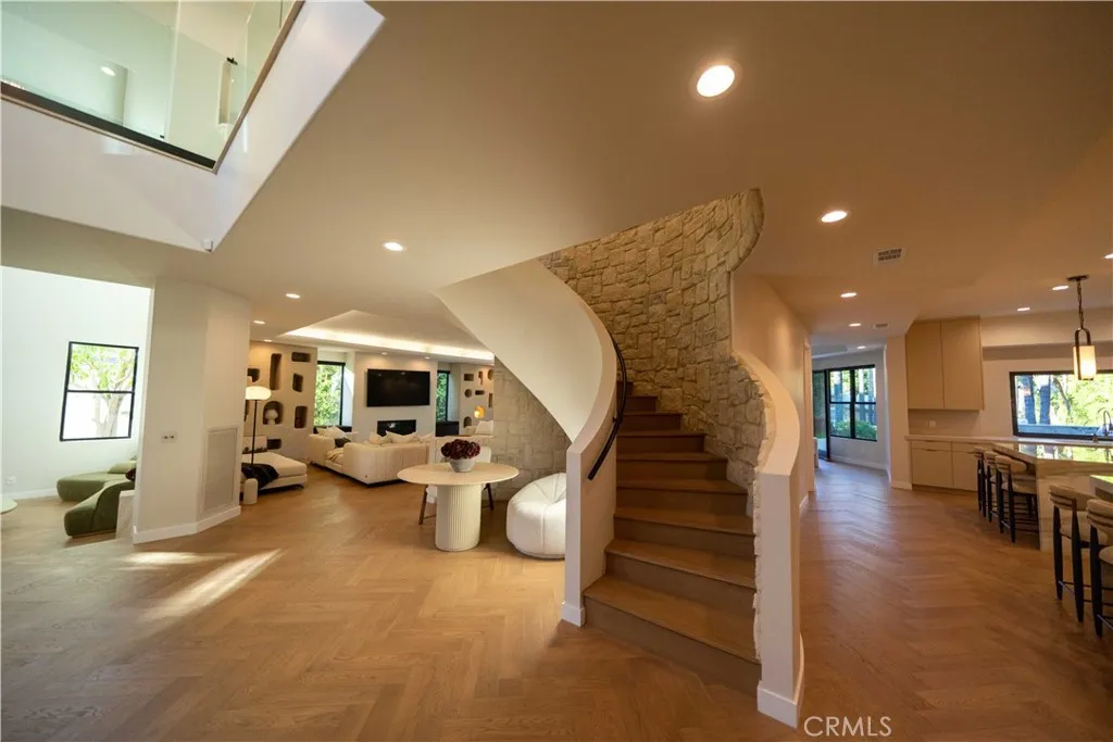 Additional image 93 of 17437 Oak Creek Court, Encino, CA 91316