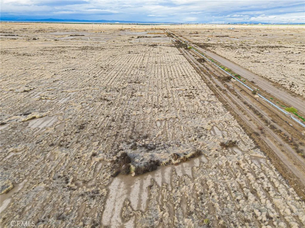 Additional image 53 of 10000 E 87th Street, Lancaster, CA 93535