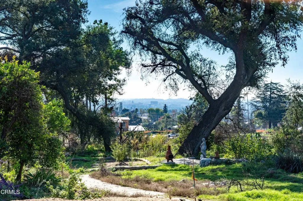 Additional image 34 of 1134 E Altadena Drive, Altadena, CA 91001