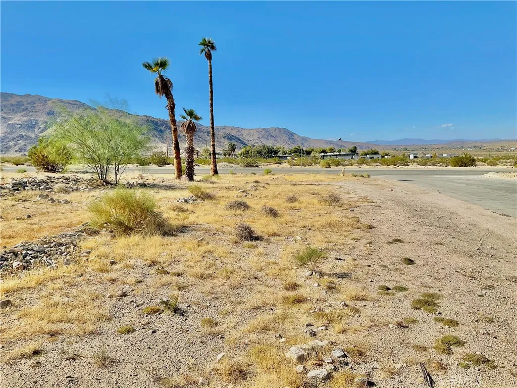 Additional image 5 of 74517 Serrano Dr, 29 Palms, CA 92277