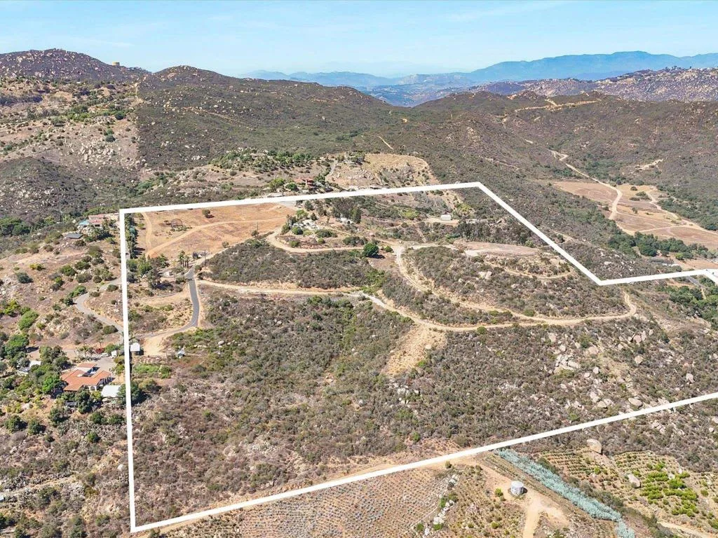 Additional image 78 of 3020 Lynn Lane, San Marcos, CA 92069