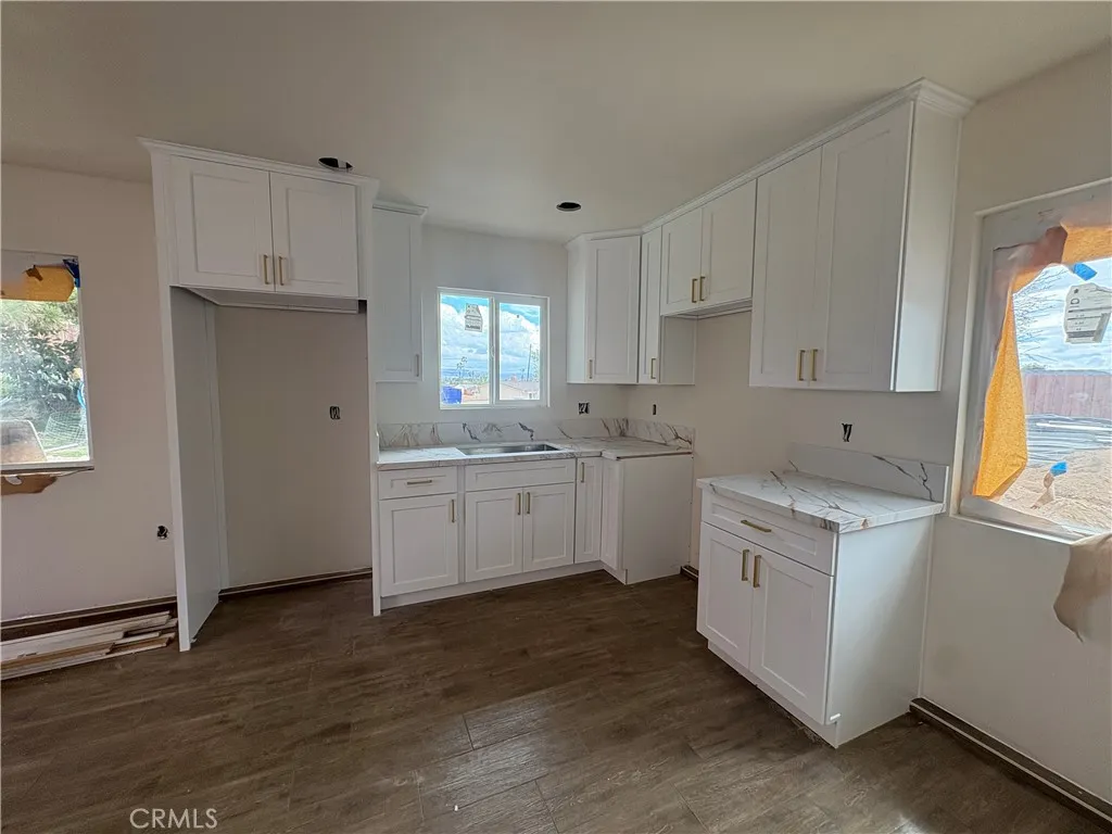 Additional image 5 of 3480 manzanita Dr, San Bernardino, CA 92404