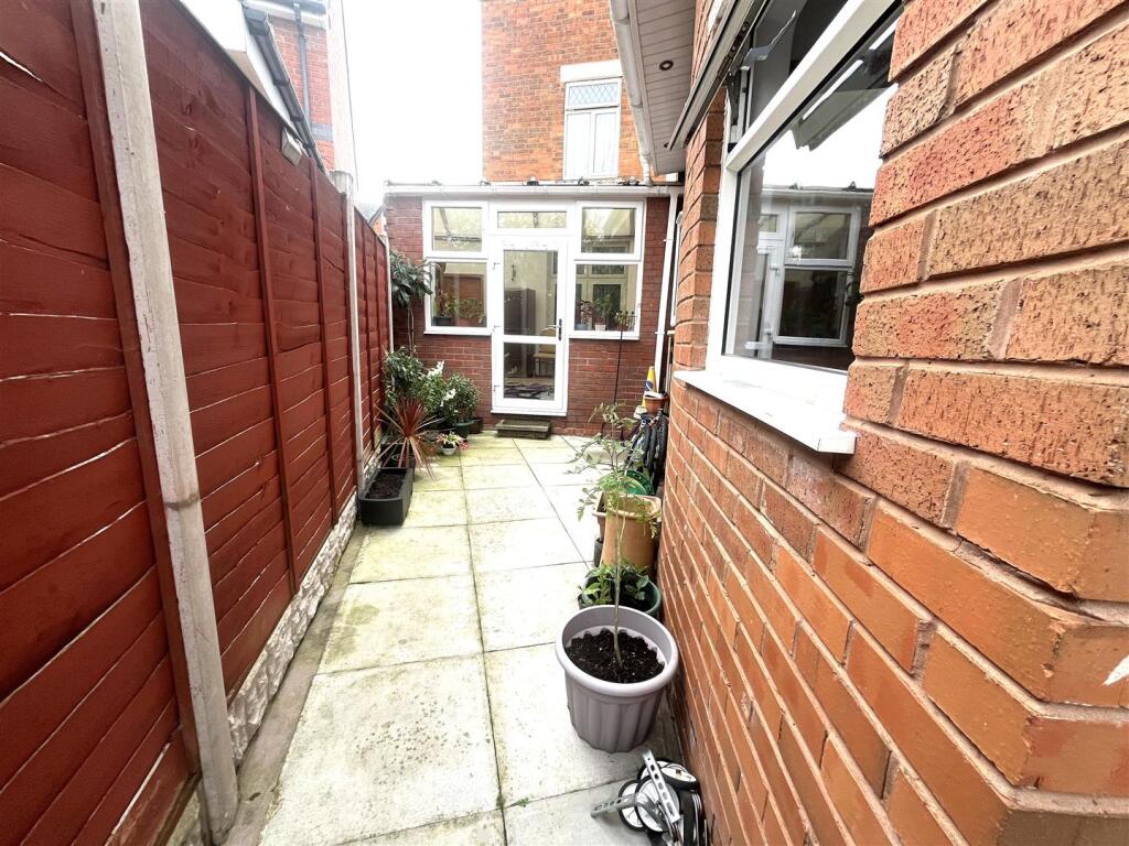 Additional image 20 of Woodstock Road, Moseley