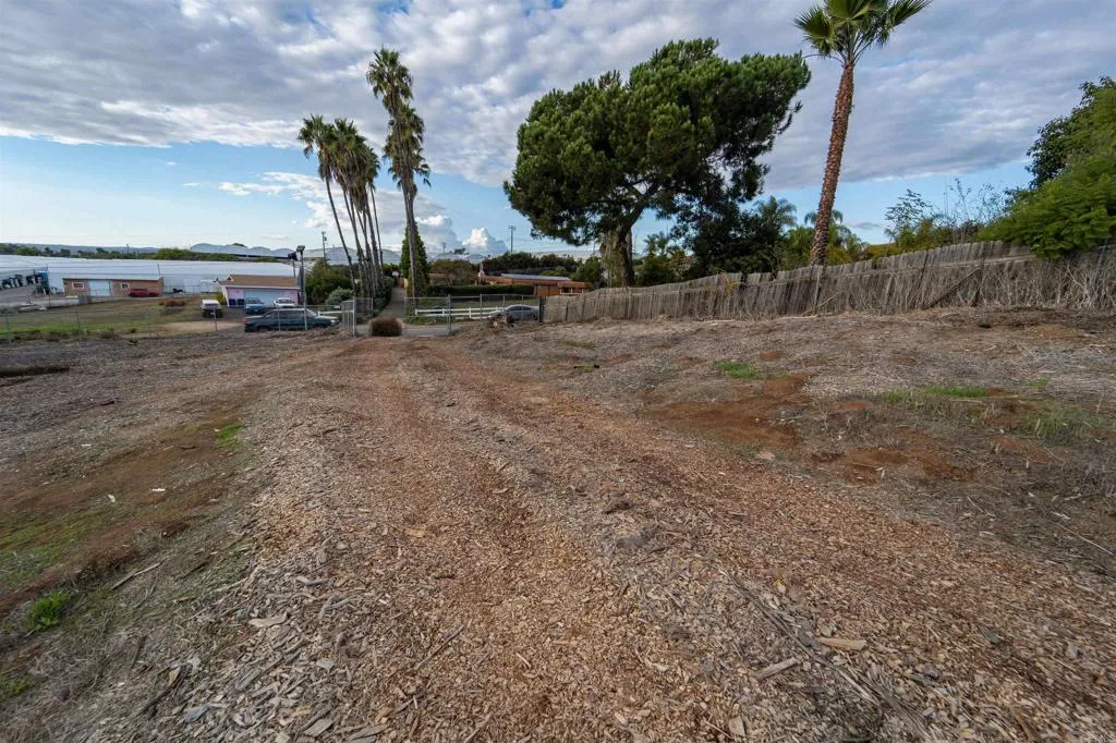 Additional image 58 of 291 Osborne Street, Vista, CA 92084