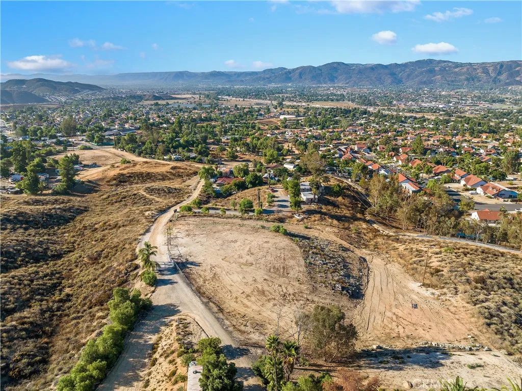 Additional image 10 of 33123 Via Margarita Street, Wildomar, CA 92595