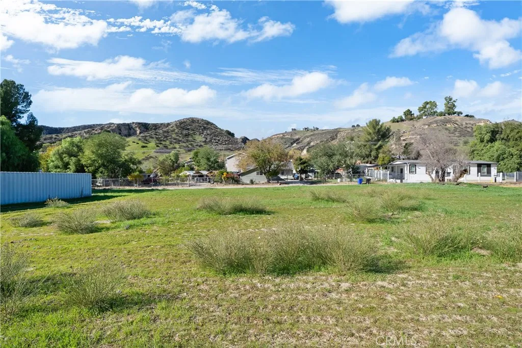 Additional image 25 of 2 Taft Ct, Val Verde, CA 91383