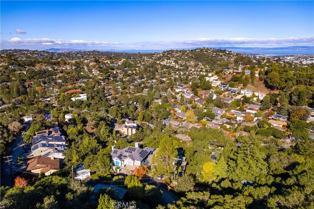 Additional image 3 of 401 Winding Way, San Carlos, CA 94070