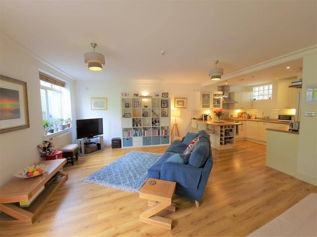 Additional image 20 of Britannic Park, Moseley, Birmingham