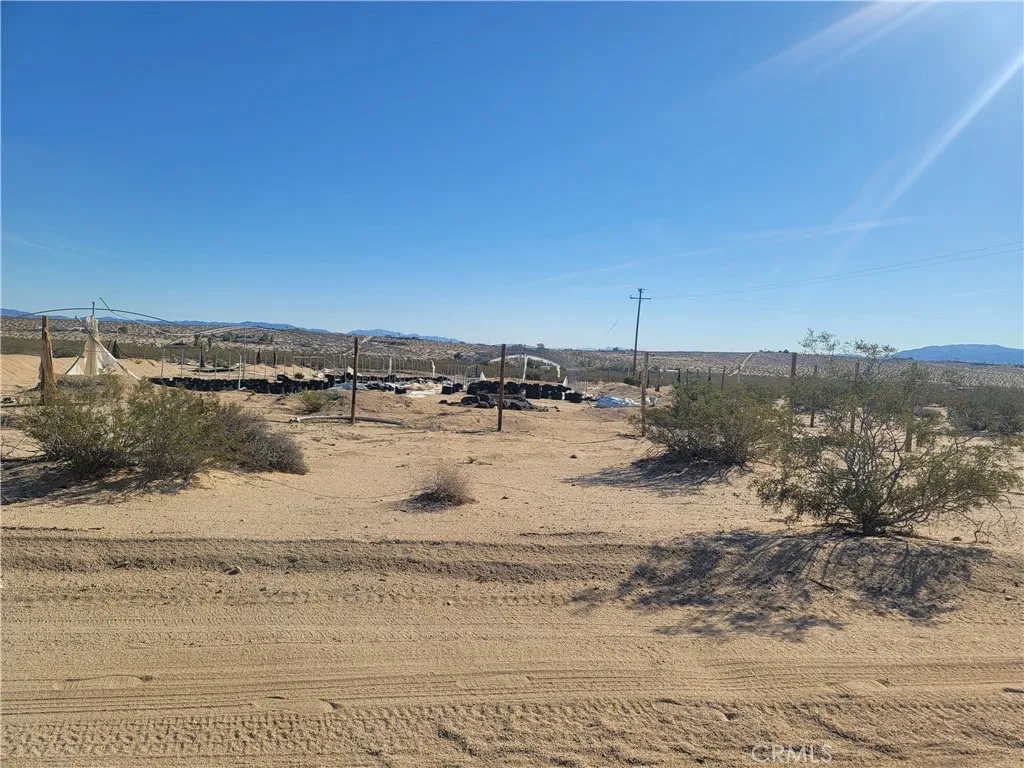 Additional image 19 of 2255 Shooting Star, 29 Palms, CA 92277