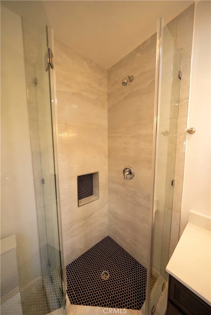 Additional image 117 of 17437 Oak Creek Court, Encino, CA 91316