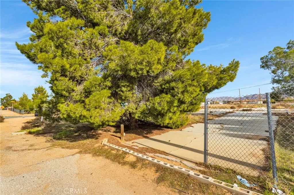Additional image 8 of 16693 Navajo Rd, Apple Valley, CA 92307