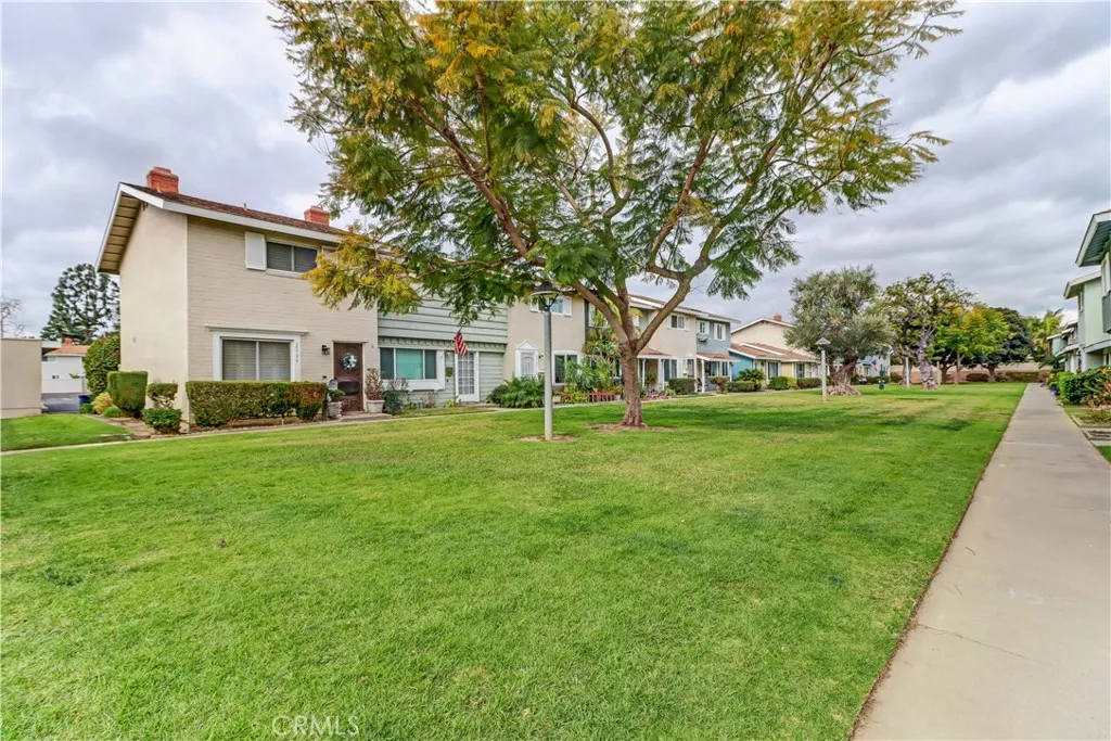 Additional image 2 of 19788 Cambridge Ln, Huntington Beach, CA 92646