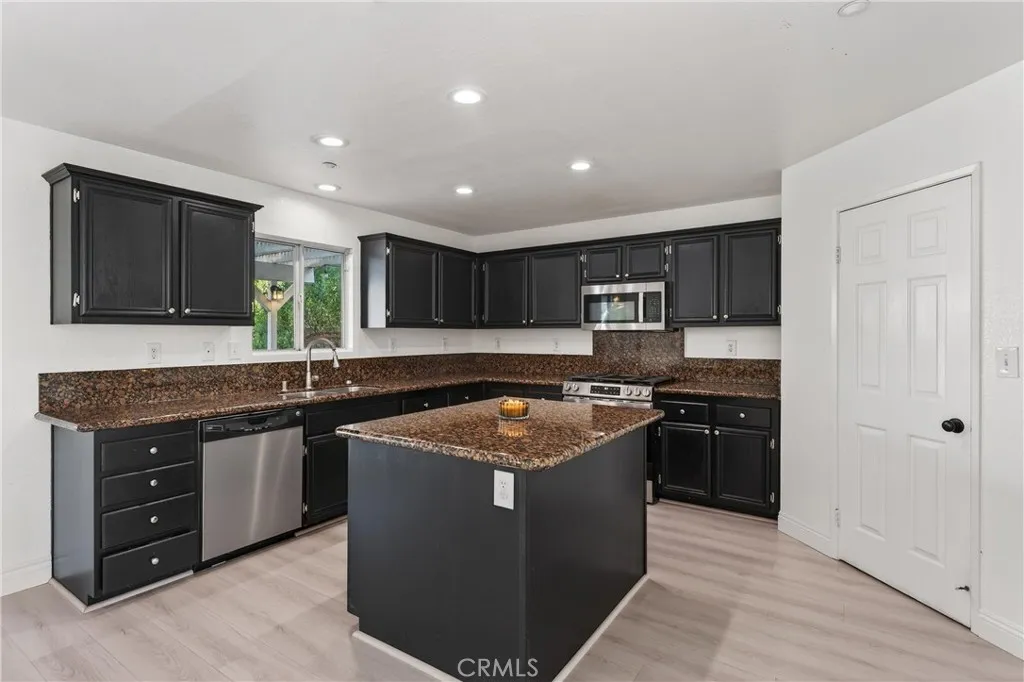 Additional image 18 of 15552 Caravelle Ave, Fontana, CA 92336