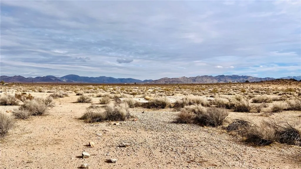 Additional image 26 of 47229227 Harris Lane, Apple Valley, CA 92307