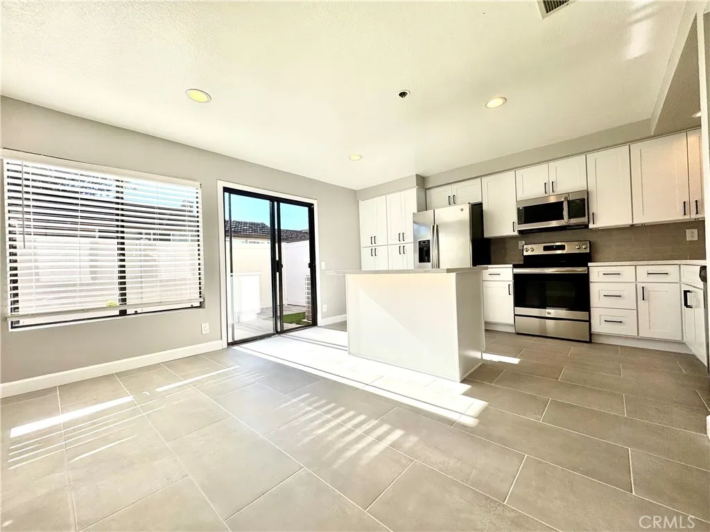 Additional image 4 of 25885 Trabuco Rd Unit 113, Lake Forest, CA 92630