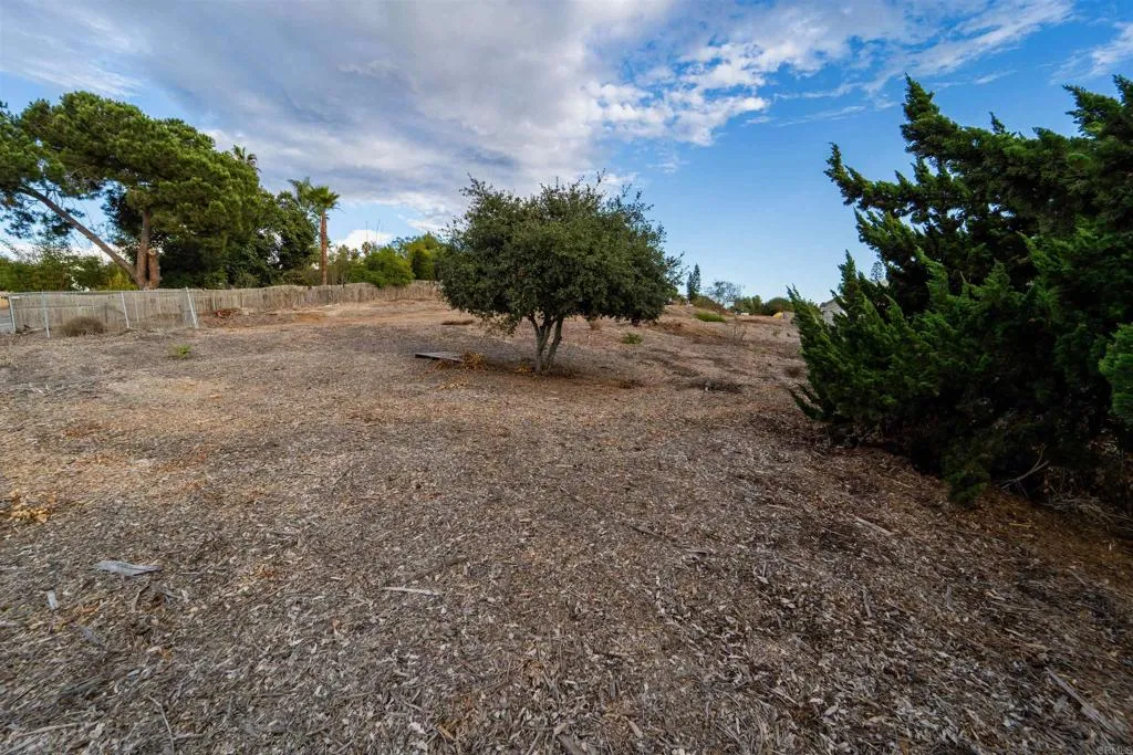 Additional image 143 of 291 Osborne Street, Vista, CA 92084