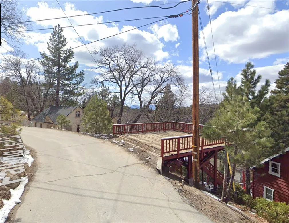 Additional image 4 of 33355 Falling Leaf Dr, Green Valley Lake, CA 92341