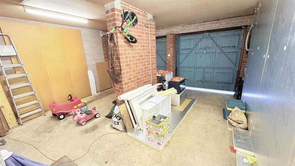 Additional image 21 of Pool Meadow Close, Moseley