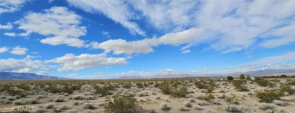 Additional image 7 of 800 Donaldson Road, Lucerne Valley, CA 92356