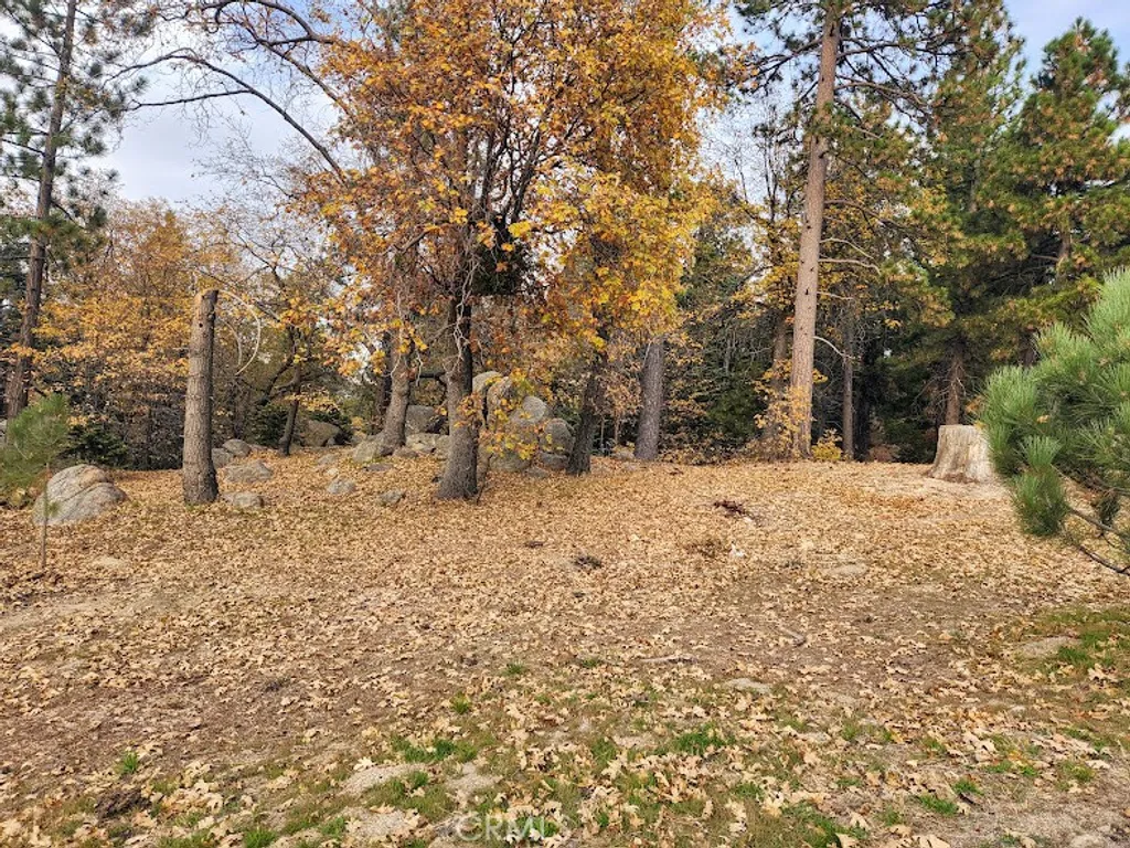 Additional image 2 of 32240 Whisper Dr, Running Springs, CA 92382