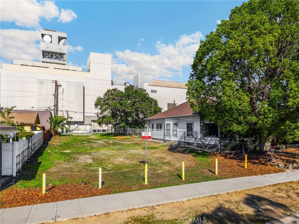 Additional image 24 of 220 W C Street, Ontario, CA 91762