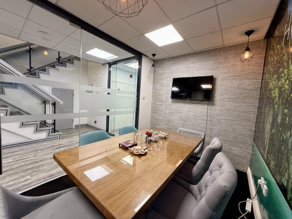 房产图片 18 - 伯明翰乔治路The Cloisters第7单元，邮编B15 1NP