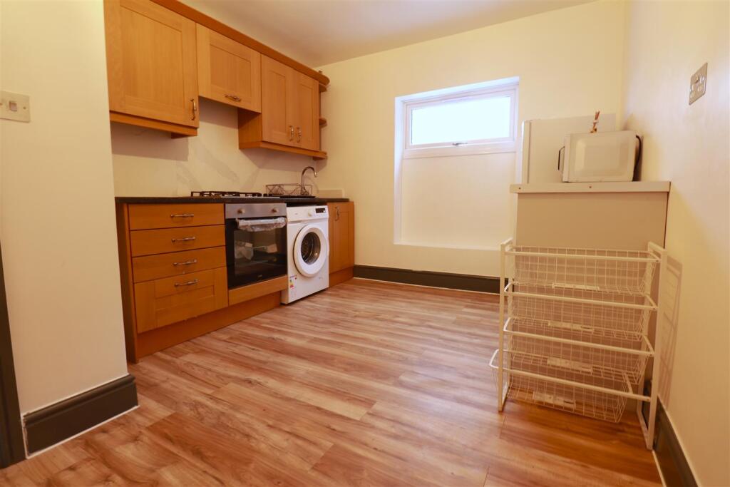 Additional image 3 of Room 2,  Huntly Road, Birmingham