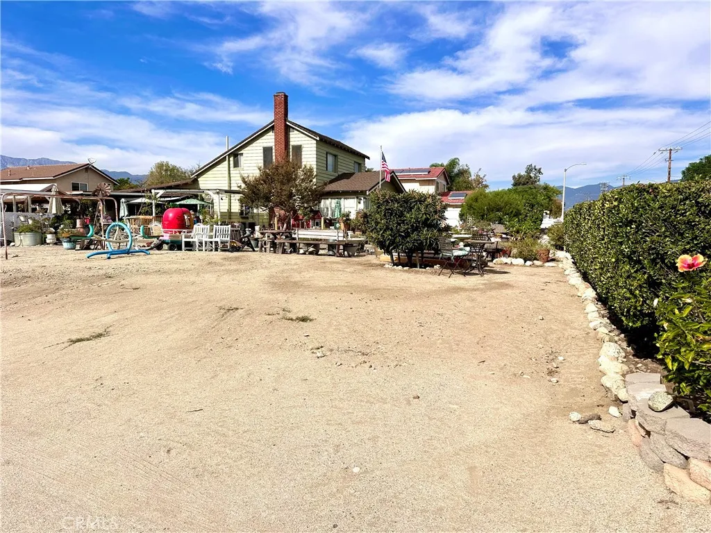 Additional image 11 of 1094 N Linden Ave, Rialto, CA 92376