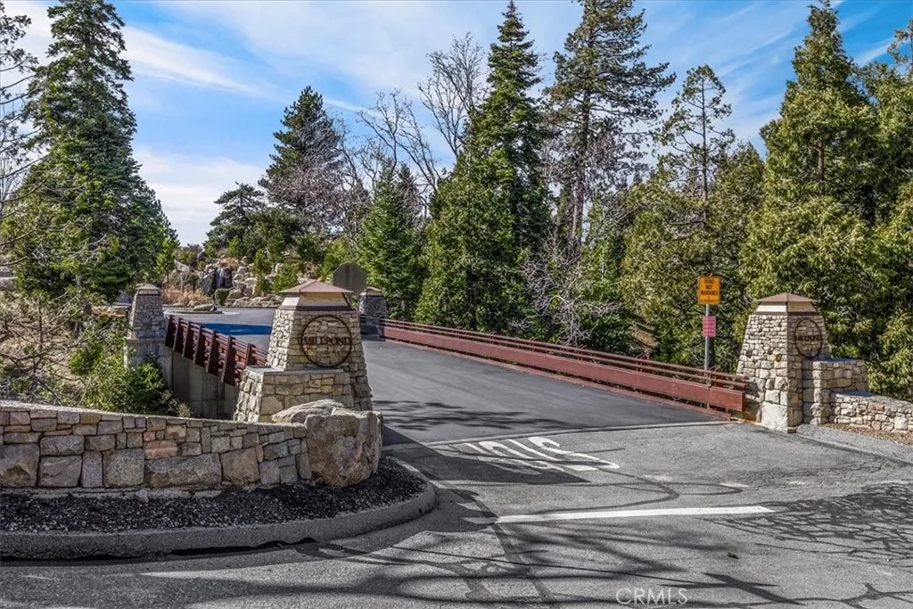 Property image for 109 Mill Pond Rd, Lake Arrowhead, CA 92352